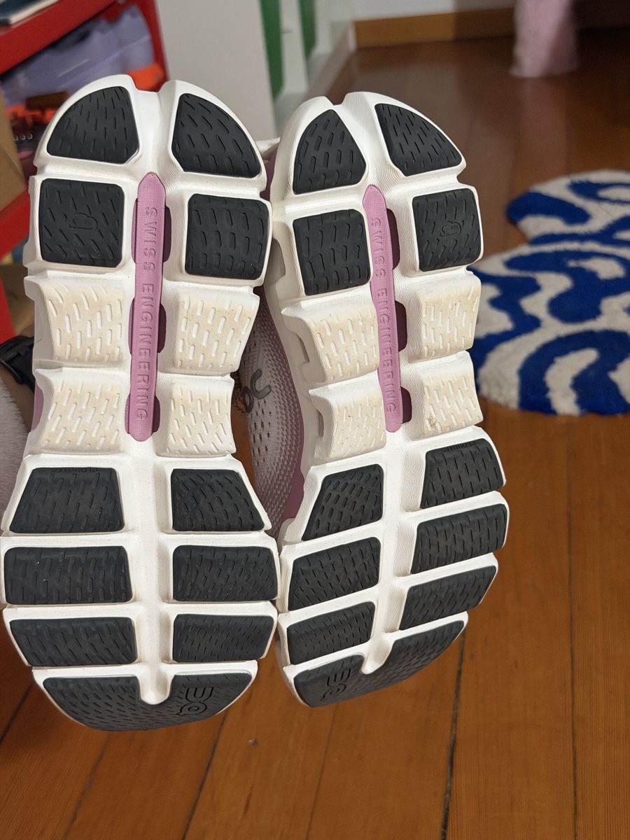 On Damenschuhe: On Running Cloudnova sneakers, white and lilac – Neu (gemäss Beschreibung) aus Dietikon von dom_pvq5 3