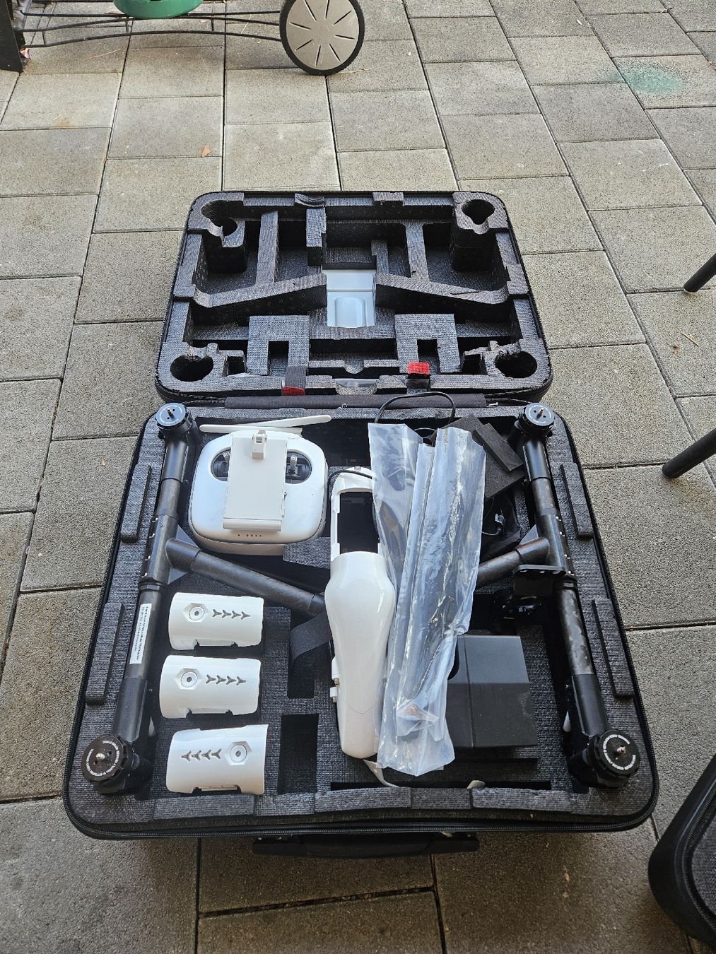 DJI RC Modellbau: 2 X Drone DJI Inspire 1 avec accessoires et mallette – Defekt aus Praz (Vully) von Redfield45 1