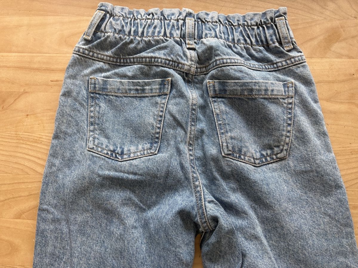 Lotti & Set di vestiti: Mango Jeans -T-Shirt IKKS 152cm – Usato da Bergdietikon venduto da Marineh2004 2