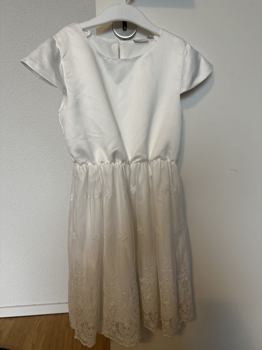 Name It Vestiti & Gonne: Weisses Kleid Grösse 122 – Usato da Lenzburg venduto da Cowboy2000