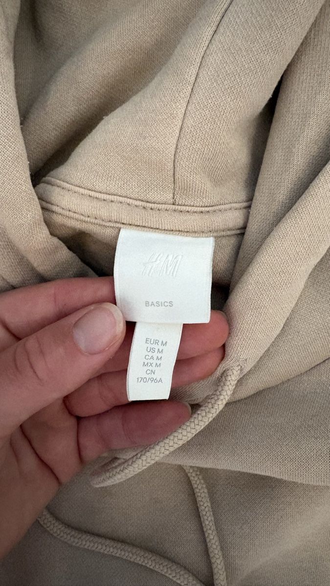 H&M Maglioni & Felpe: Hoodie – Nuovo (secondo la descrizione) da Winterthur venduto da m.tix 1
