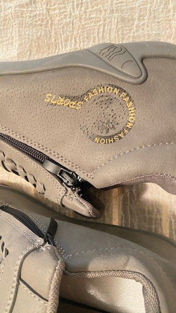 Scarpe da donna: Sneaker Grau Gr 39 – Nuovo (secondo la descrizione) da Rickenbach Sulz venduto da sonerela 1
