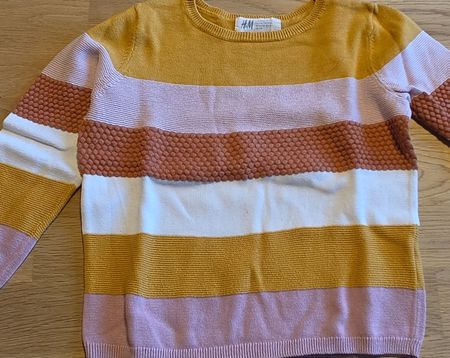 Wunderschöner H&M Pullover 104 Strick und Ripp Optik