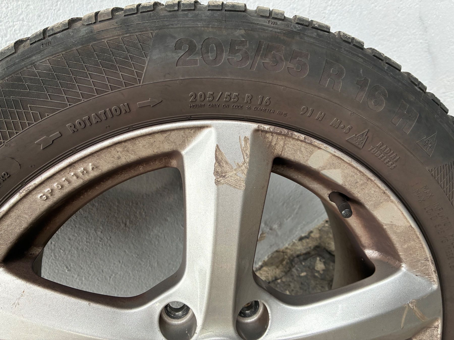Skoda Cerchioni: Satz Winterreifen inkl. Alufelgen – Usato da Thun venduto da Cambio64 2