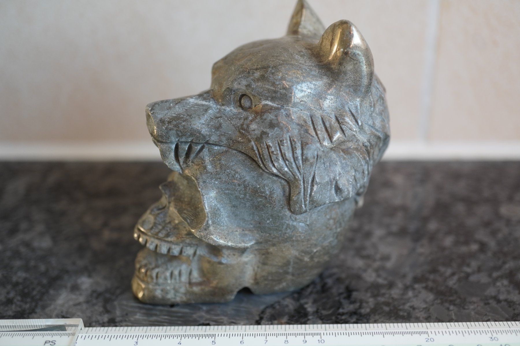 Minerali & Pietre curative: Pyrit Wolf  Skull   70mm x 45mm    TOPSTONE Detailliert – Nuovo e nell'imballaggio originale da Eschenbach SG venduto da topstone 2