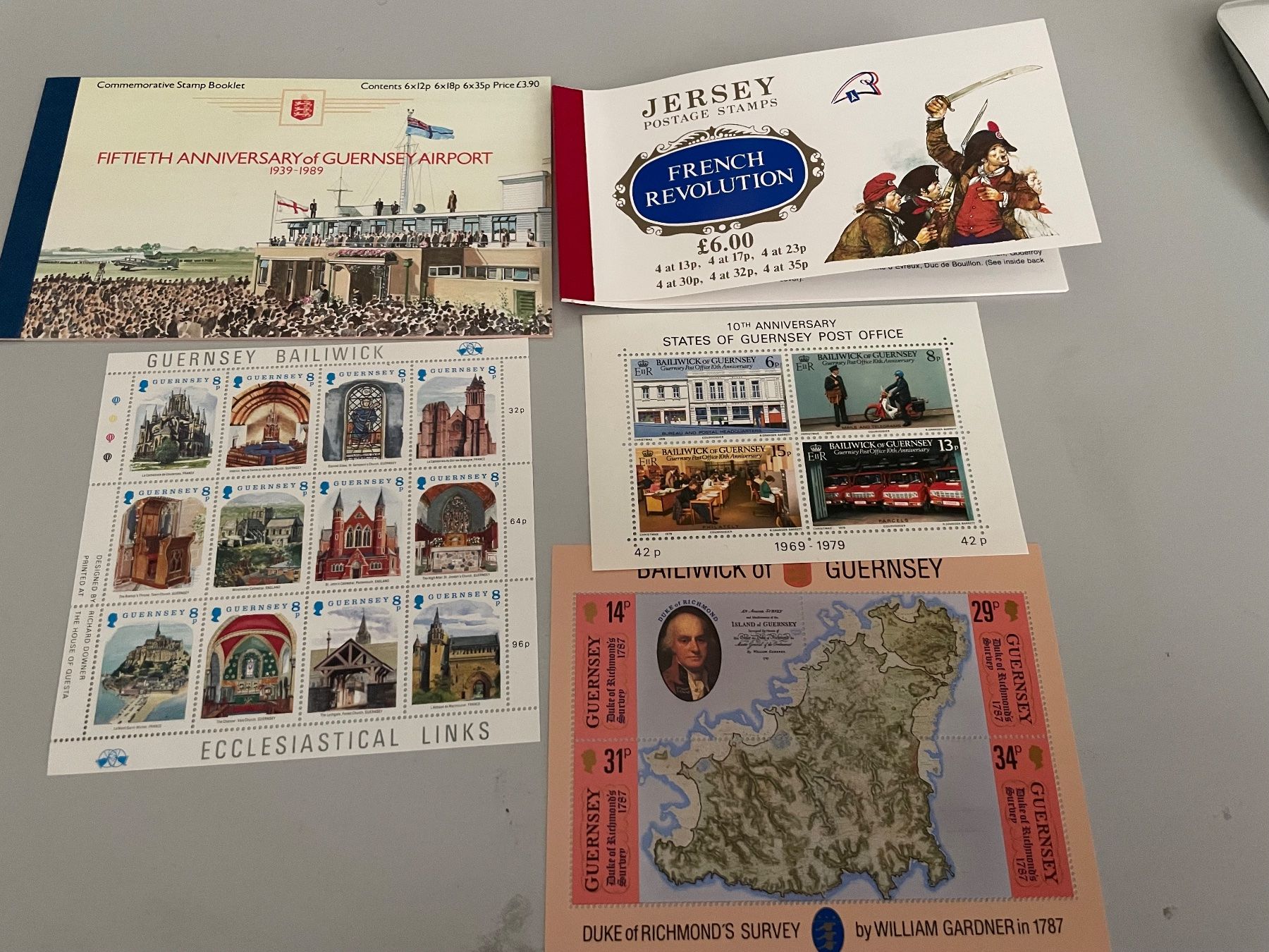 Tutti i francobolli: England-Jersey-Guernsey-Sammlung, Postfrisch + Gestempelt – Usato da Bassersdorf venduto da Emilio0 6