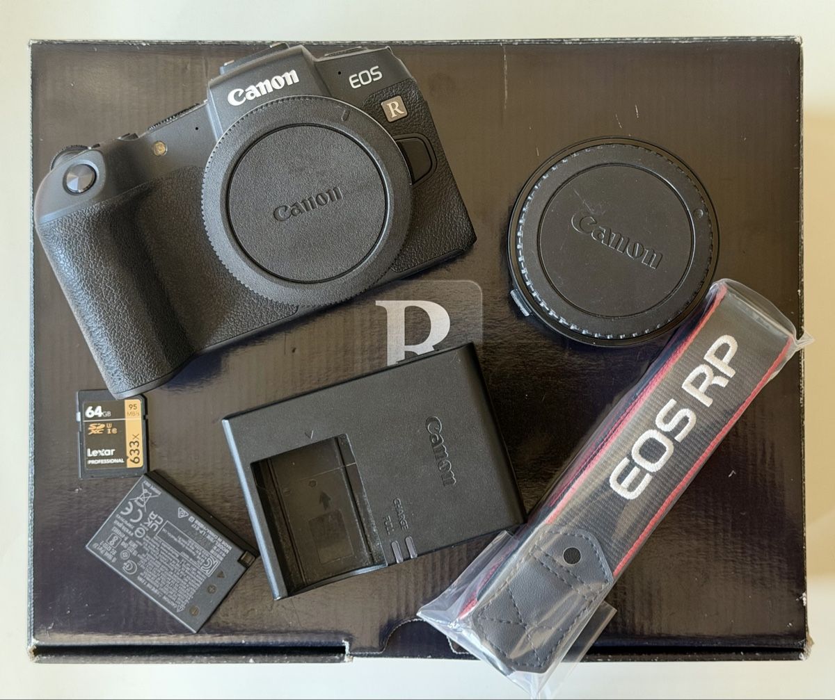 Canon Appareil photo: Canon EOS RP camera+Adapter EF-EOS R kit – D'occasion à Petit-Lancy par Rg_83