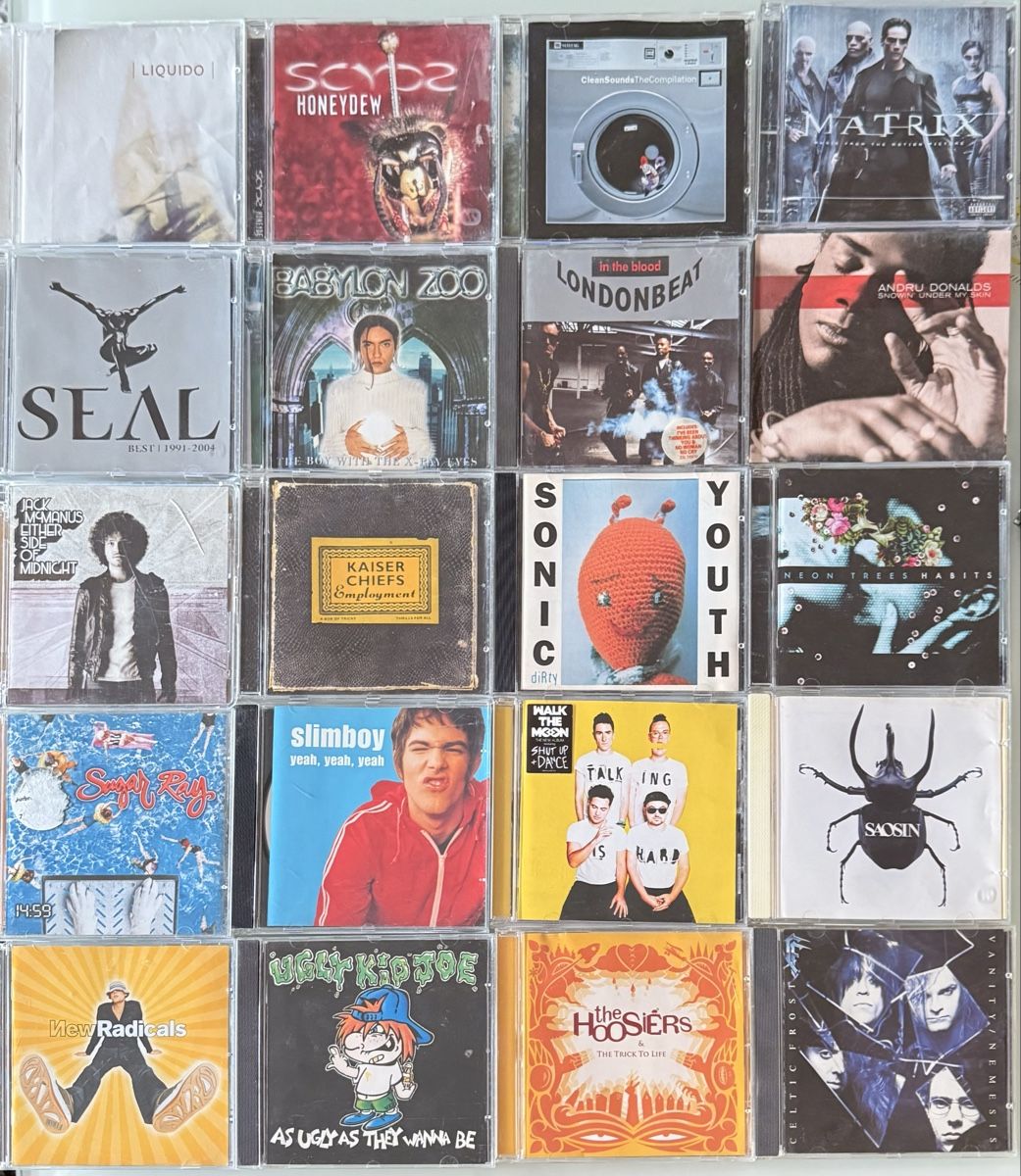 CD: 20 CD-Sammlung: Rock, Pop, Punk, Matrix – Usato da Sursee venduto da Betlaze