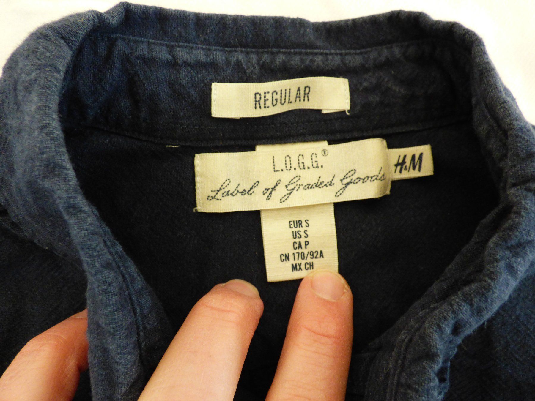 Hemden, T-Shirts & Polos: 3 Langarm-Hemden Grösse M/170 – Gebraucht aus Zürich von Goulliver 2