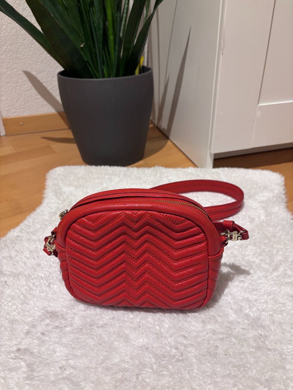 Maje Borse da donna: Maje Gürteltasche Crossbody Handbag – Usato da Zürich venduto da Abu95