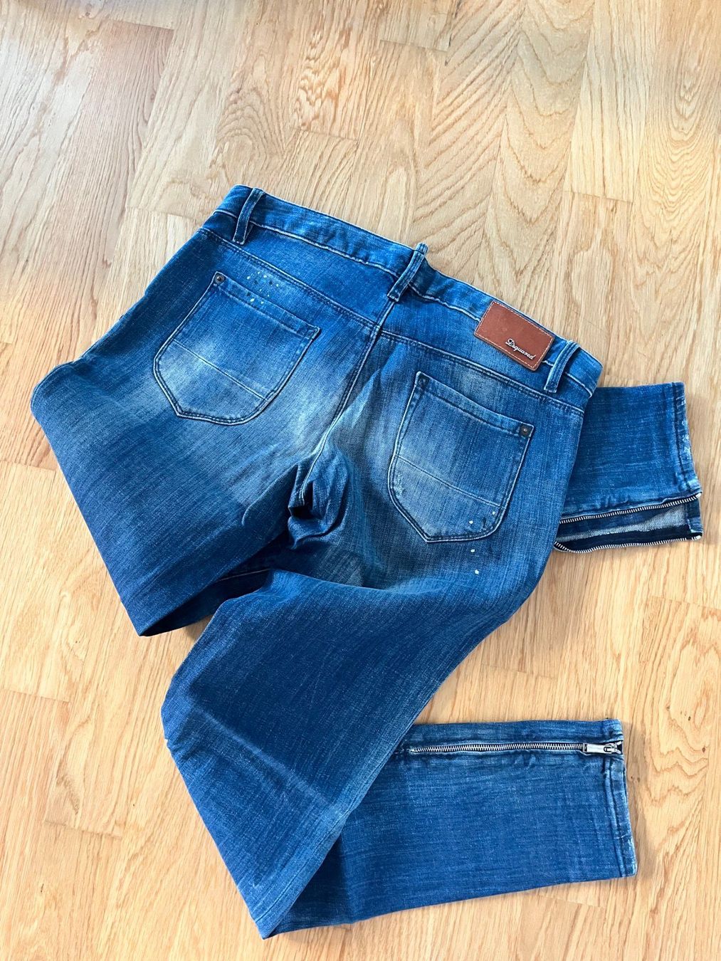 Jeans: Dsquared² Jeans Gr. 42 (IT) – Usato da Liestal venduto da Schatzsucher90