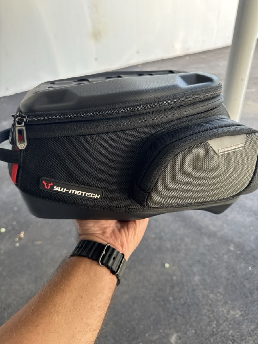 SW-Motech Taschen: Borsa serbatoio SW-MOTECH – Gebraucht aus La Sagne NE von Veraroby17 1