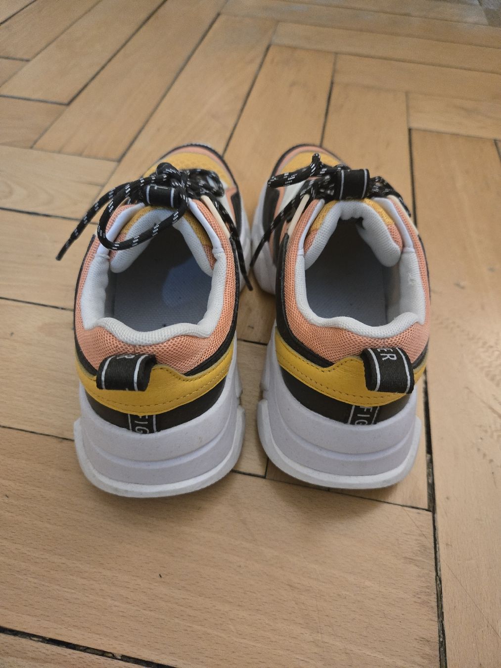 Tommy Hilfiger Chaussures femmes: Sneaker Tommy Hilfiger – Neuf (Voir description) à Zürich par TanjaW05 1