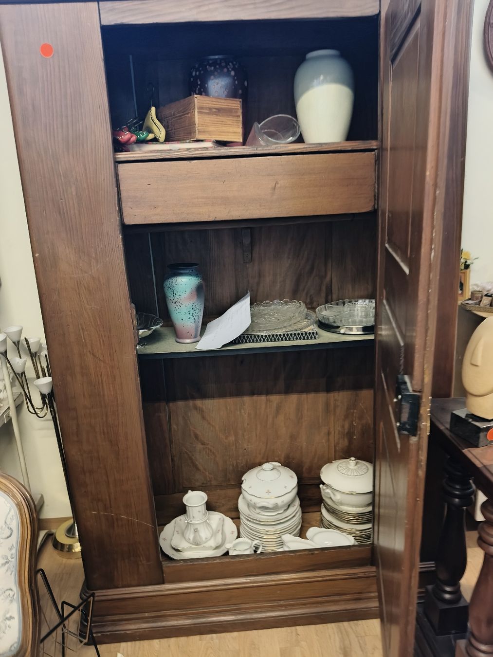 Armoires: Antik Schrank  – D'occasion à Zwingen par inf_2blh 4