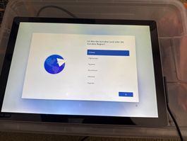 Surface pro 5, 256GB - i5 - 8GB RAM - Modell 1807!!