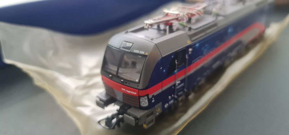 Roco 71679 ÖBB Nightjet Vectron DCC-Sound (Neu und originalverpackt) in ...