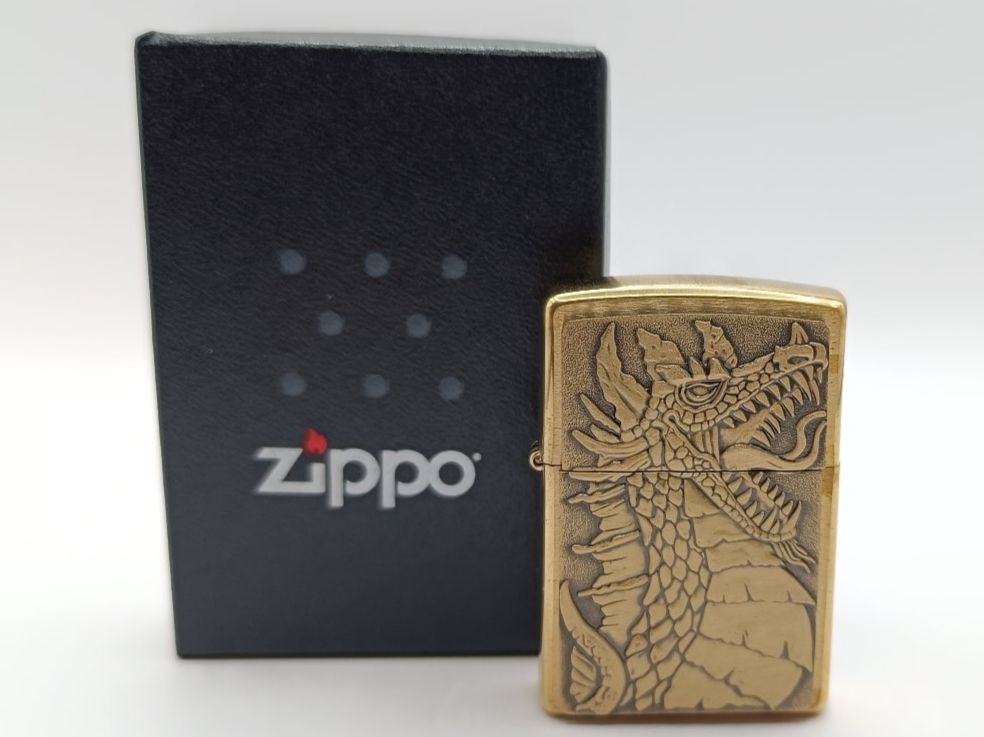 Zippo Accendini: ZIPPO Drachen Emblem Feuerzeug 60005632 – Nuovo e nell'imballaggio originale da Ennenda venduto da Benzinflamme 5
