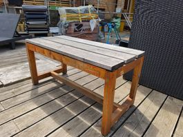 2 schoene Gartenholzbaenke klein 98x45xH51