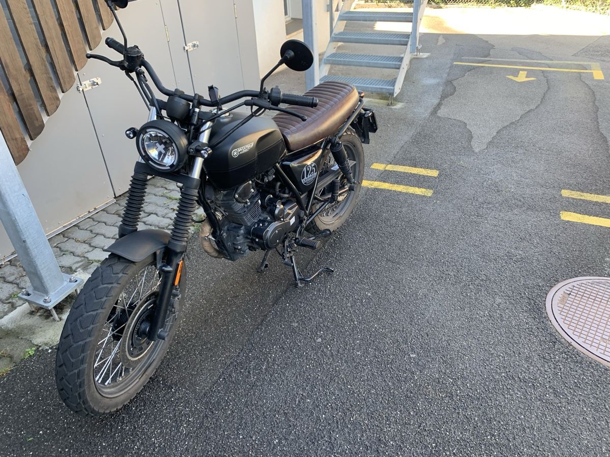 Brixton Motorcycles Strasse: Brixton Cromwell 125 ABS Schwarz – Gebraucht aus Spiez von san_9ns2 2