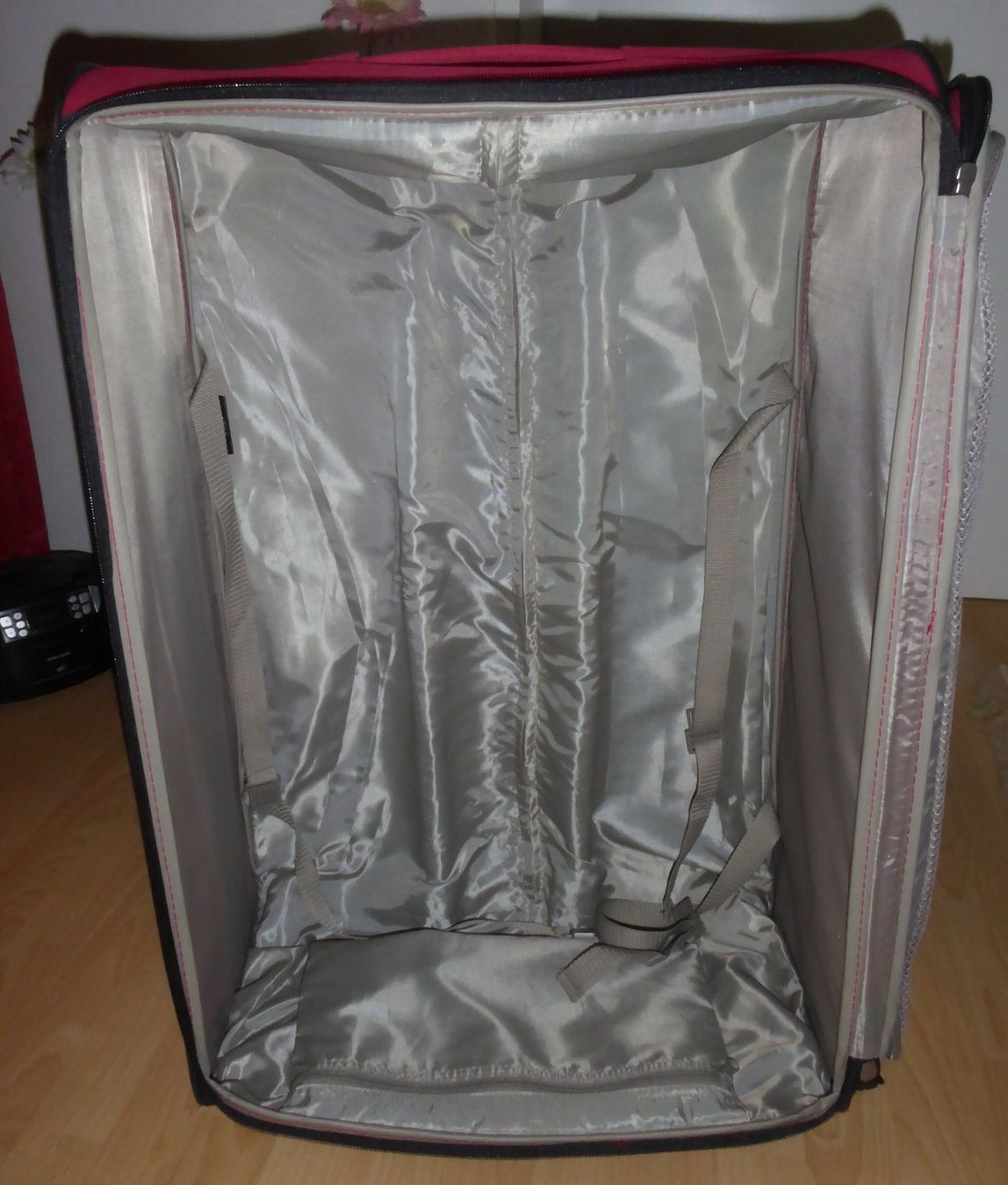 Valises de voyage: Rollenkoffer 70cm rot Titan – D'occasion à Gossau SG par oreliefredy 3