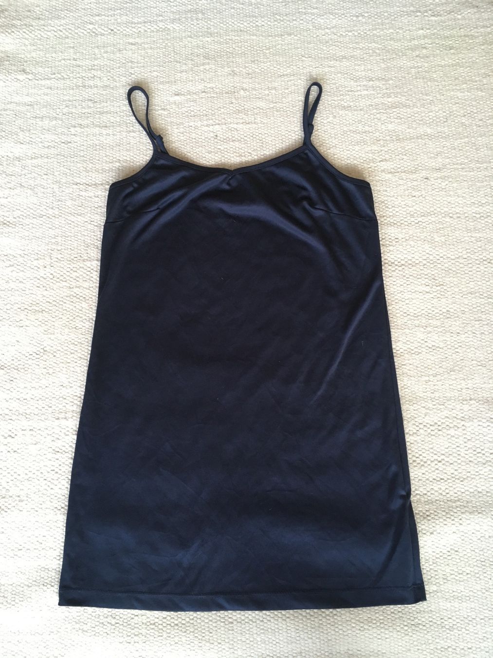 Kleider: Unterkleid dunkelblau, Grösse S – Neu (gemäss Beschreibung) aus Dallenwil von KathiHanna