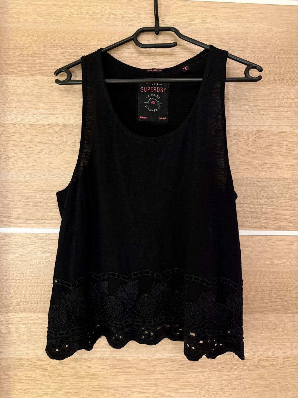 Superdry Top: Top Superdry, taille M – Usato da Bern venduto da gil_rkx8
