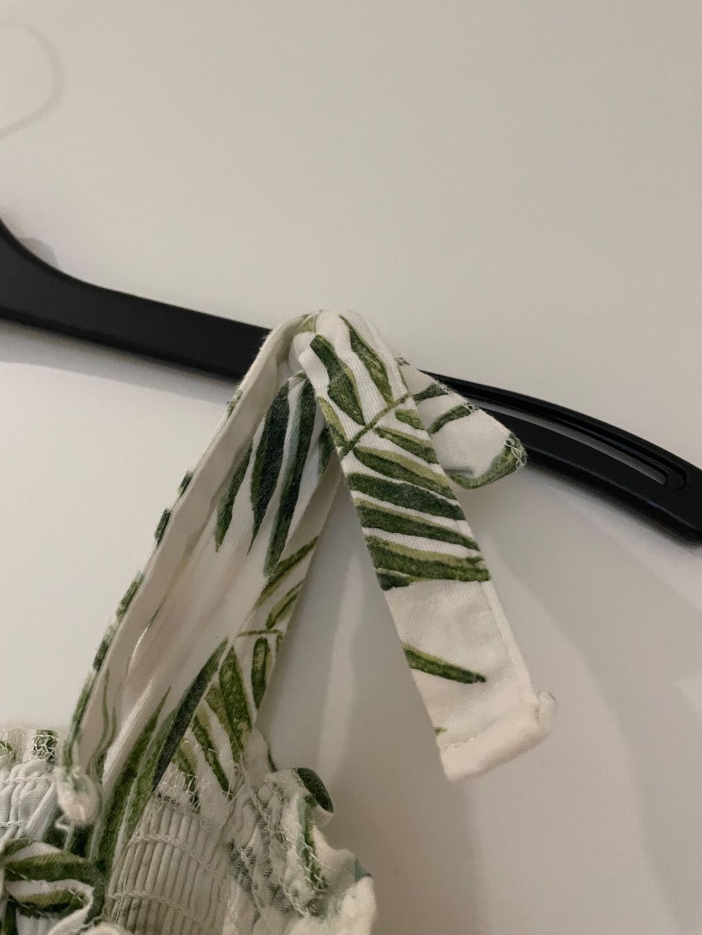 H&M Top: Top - H&M – Nuovo (secondo la descrizione) da La Chaux-de-Fonds venduto da 19_po 2