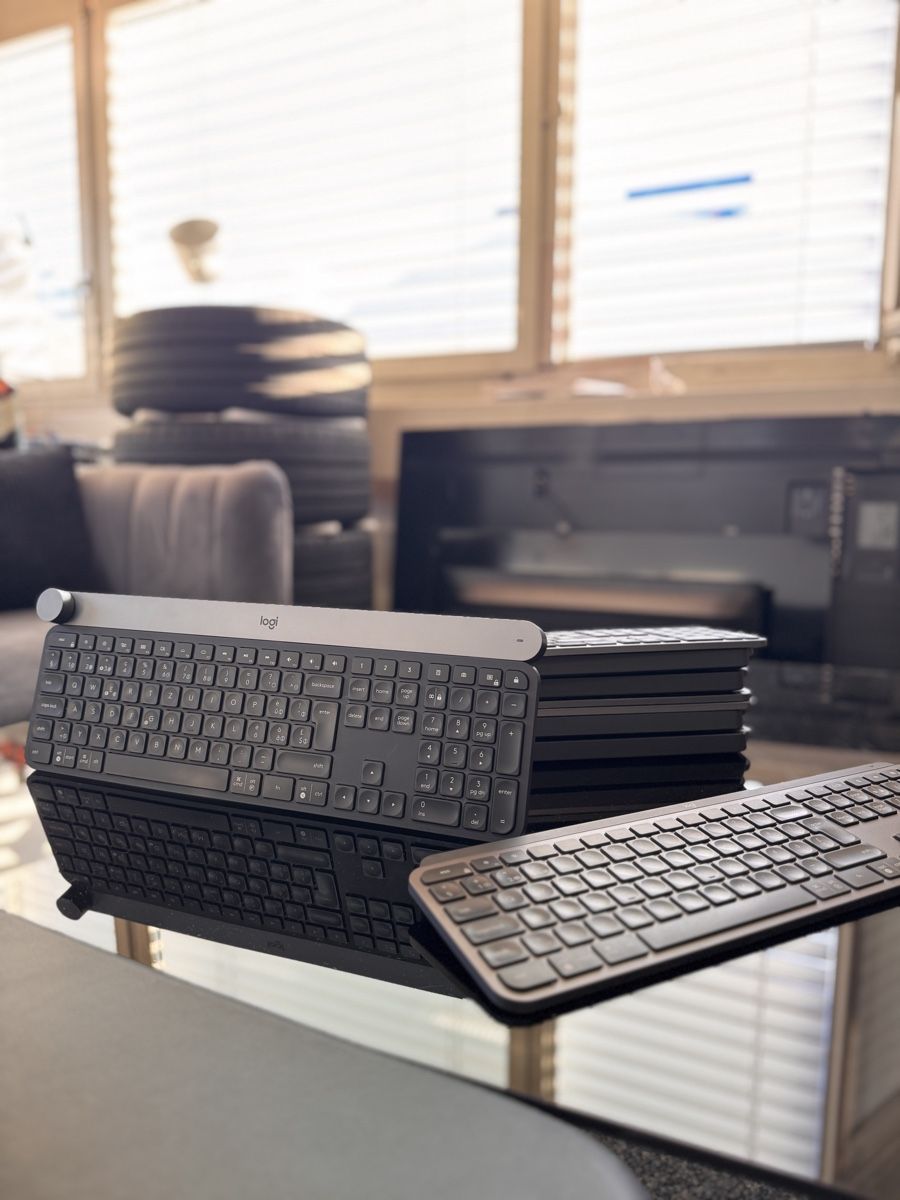 Logitech Tastiere: Logitech Craft (Preis pro Stück) – Nuovo (secondo la descrizione) da Rothenburg venduto da Edi13
