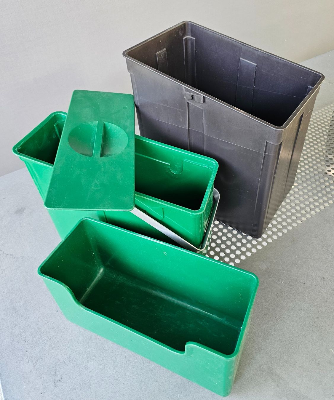 Poubelles: Müllex Abfallbehälter-System – D'occasion à Oetwil a.d. Limmat par grisilisi