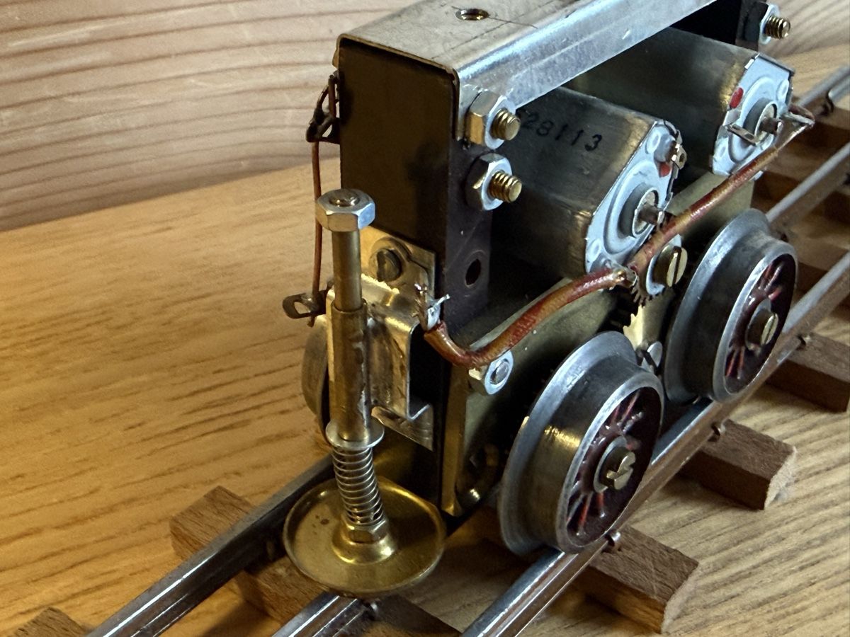 Modellini di ferrovie: Spur 0 Eigenbau Lokantrieb DC 2 Motoren  – Usato da Amden venduto da vipernatter 8