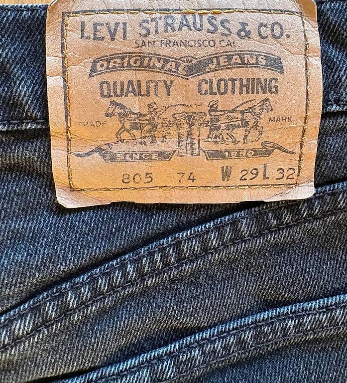 Jeans: Levis Jeans Grösse W29/L32 – D'occasion à Hedingen par inf_mjl7 2