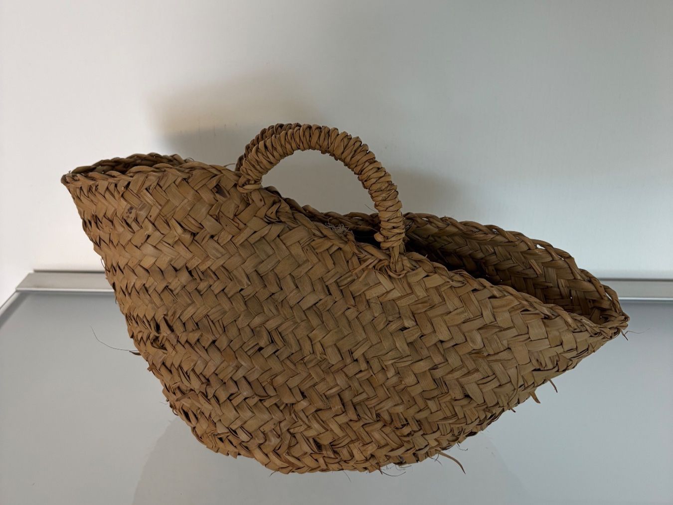 Taschen für Damen: alte geflochtene Basttasche aus Sizilien – Gebraucht aus Luzern von Lampion
