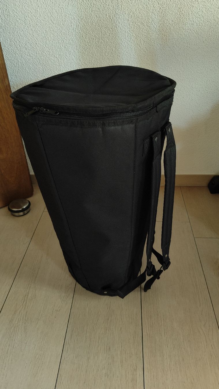 Strumenti musicali: Djembe mit Rucksack – Usato da Eschenbach SG venduto da Bergfee99 3