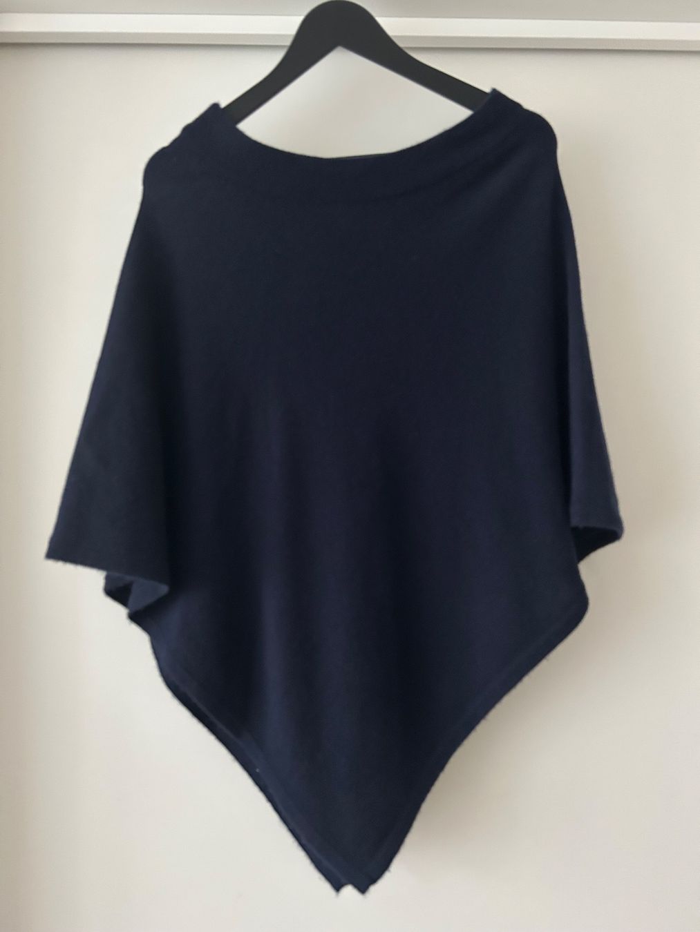 Sonstige Damenmode: Strickponcho – Gebraucht aus Lachen SZ von Swanche77