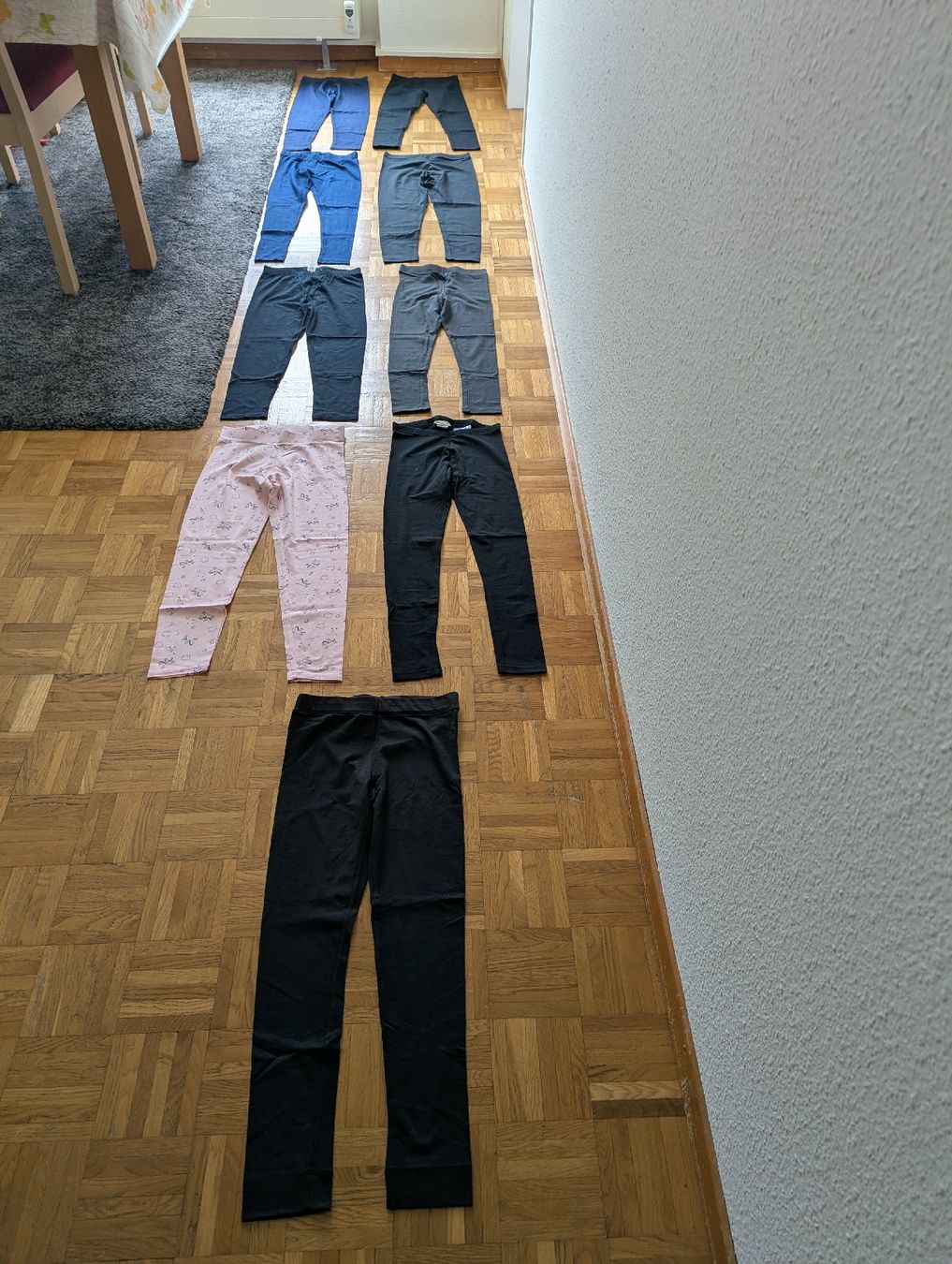 H&M Lotti & Set di vestiti: Mädchen Kleiderset Grösse 134-140 – Usato da Lengnau AG venduto da sus_znf9 6