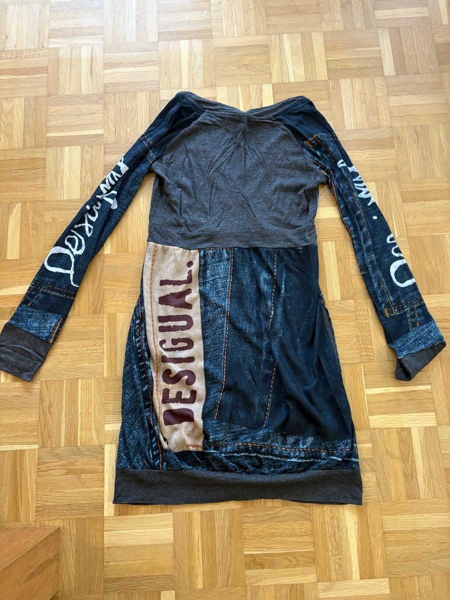 Desigual Vestiti: Robe Desigual T M – Usato da Biel/Bienne venduto da tatilene 1