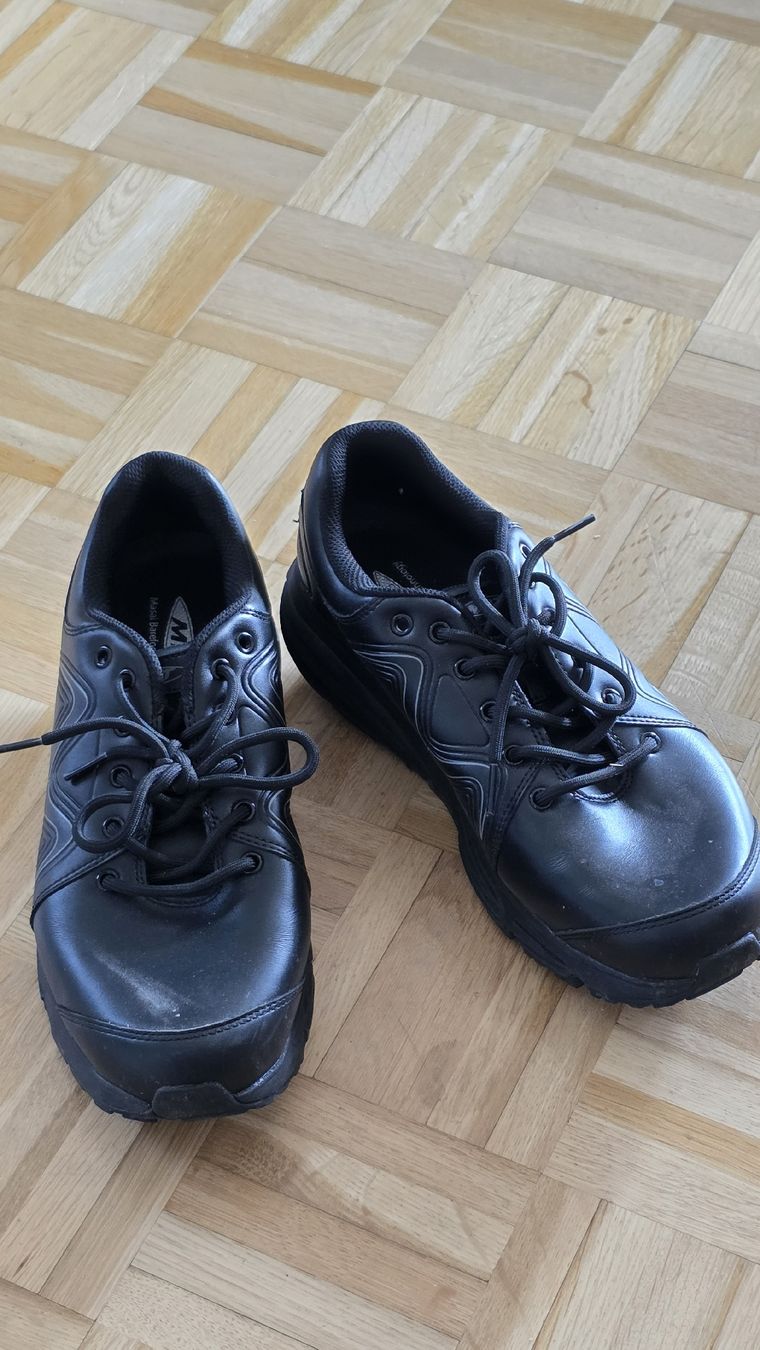 MBT Scarpe da uomo: MBT Halbschuhe Gr.42 – Nuovo (secondo la descrizione) da Laufen venduto da Railman10 1