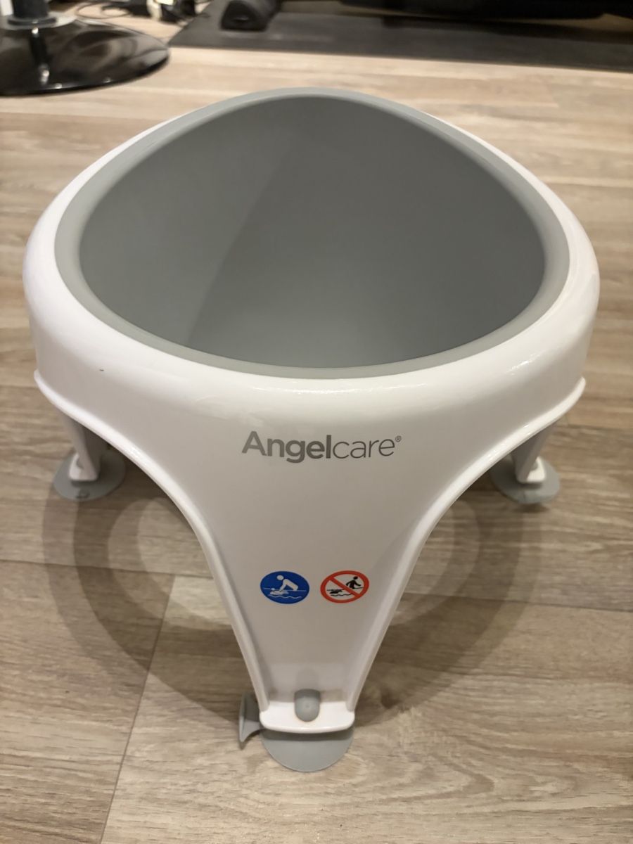 Badespass: Angelcare Badesitz – Gebraucht aus Bonstetten von Keynes