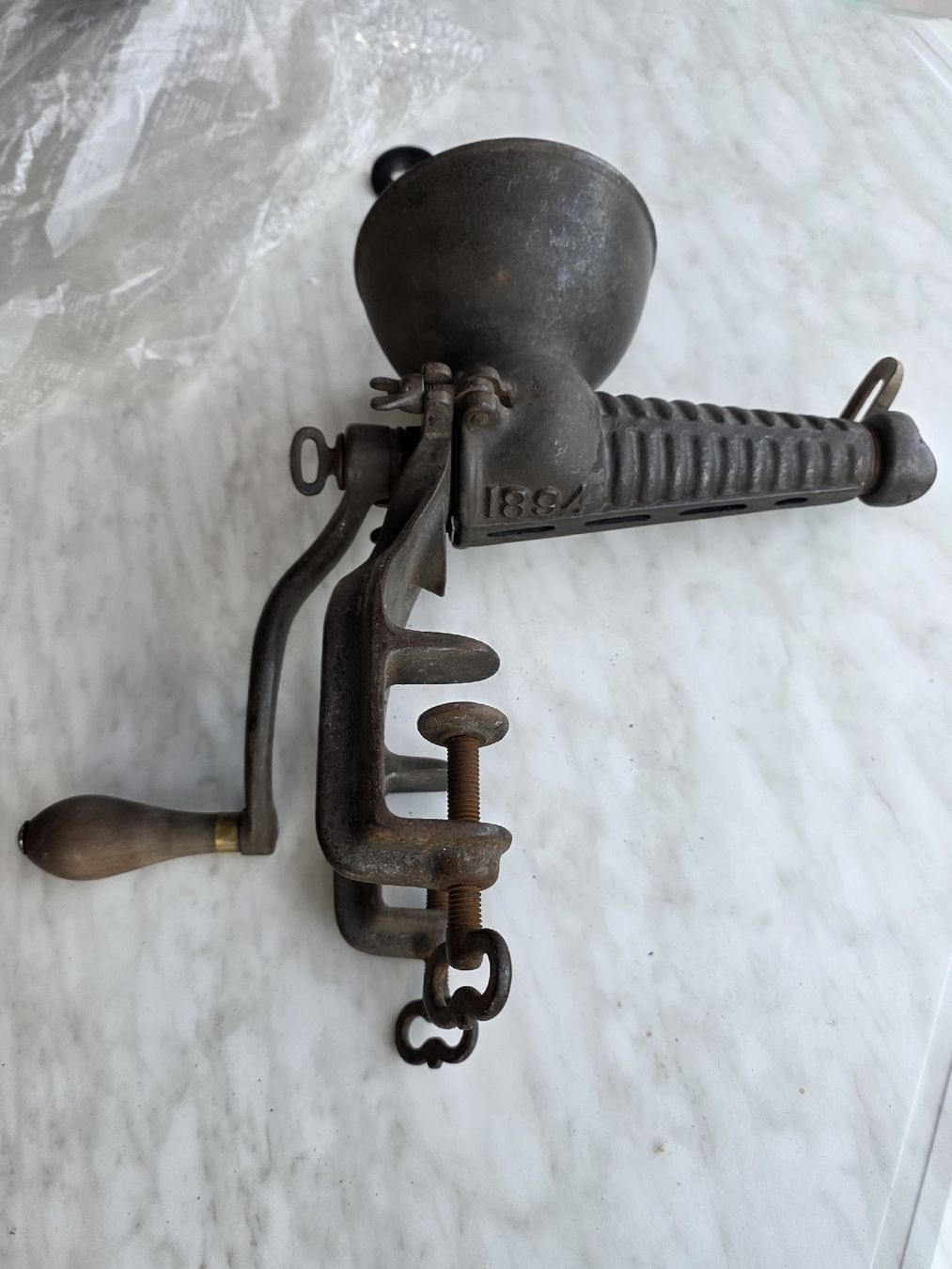 Elettrodomestici da cucina: Antique Hand Crank Fruit Press Metal Rustic Decor – Usato da Hinwil venduto da Ehretstock8