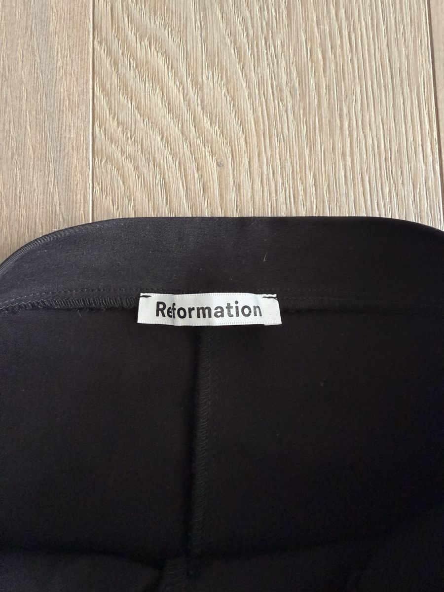 Reformation Leggings: Reformation Black Pants Size S Split Leg good condition – Usato da Meilen venduto da tan_v628 2