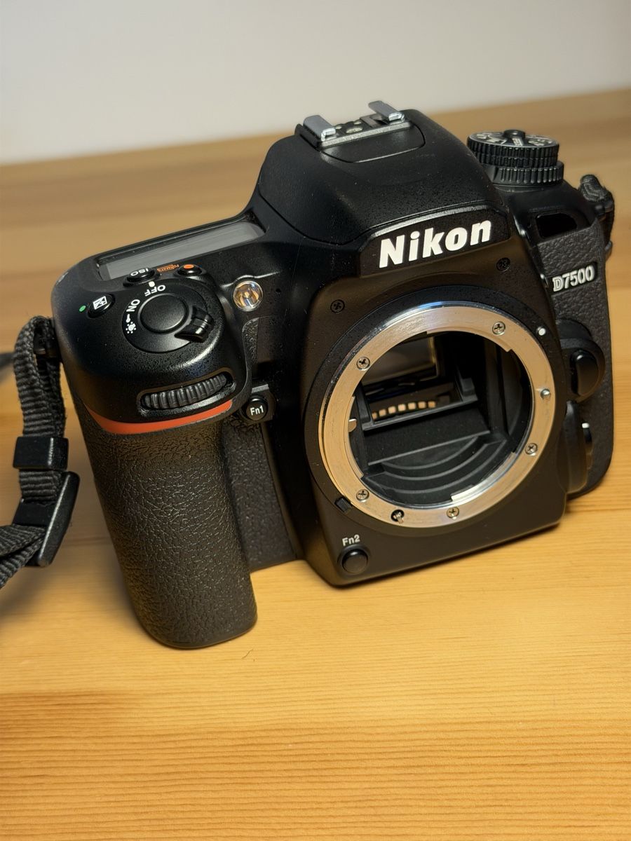 Nikon Fotocamera: Nikon D7500 Camera 18-105mm Lens Kit - Perfect Condition – Usato da Lausanne venduto da atr_v2dq 3