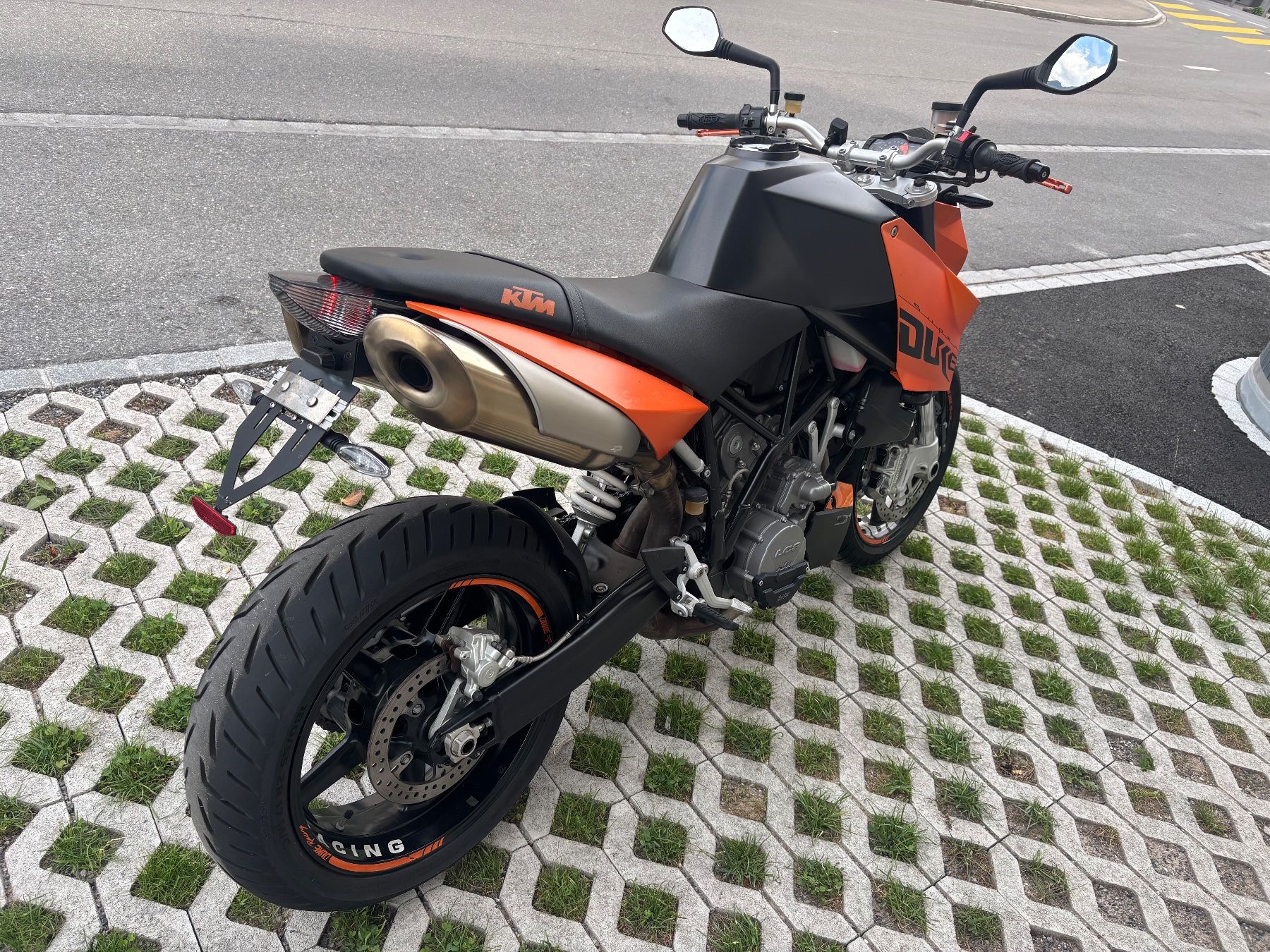 KTM Strada: KTM 990 Superduke – Usato da Buchs SG venduto da swissquattro 4