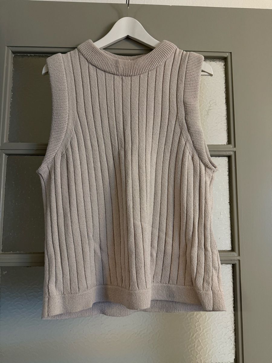 Cos Tops: COS Stricktop – Gebraucht aus Birmensdorf ZH von nin.am