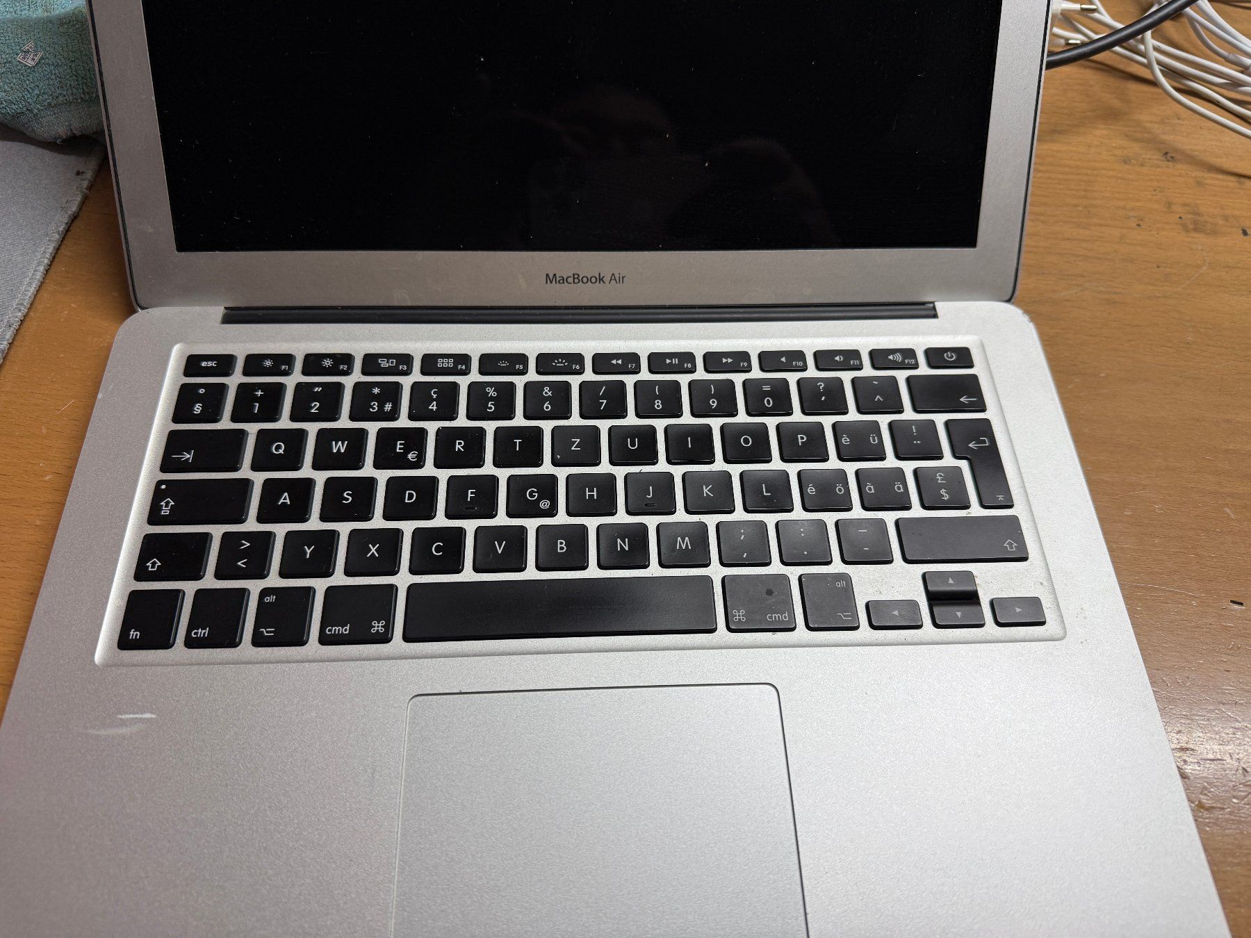 Apple Notebook: MacBook Air 13 zoll  2017 – Usato da Au SG venduto da bah_6f5w 3