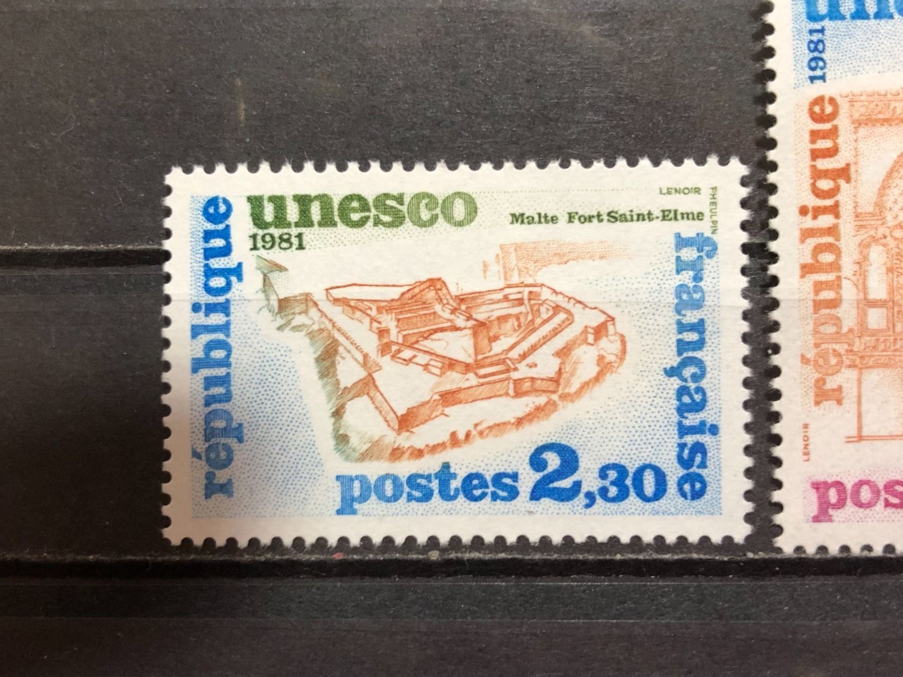 Tutti i francobolli: Triplet UNESCO Neufs** 1981 – Nuovo e nell'imballaggio originale da Lausanne venduto da ffhoud 1