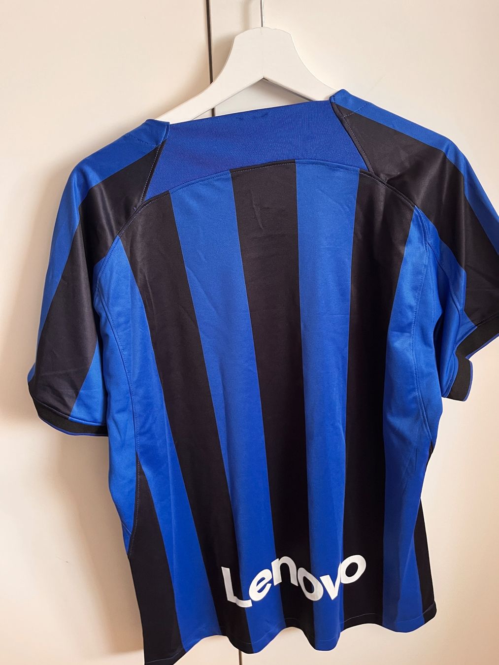Canottiere & Pantaloni: Inter Mailand Trikot Large – Usato da Zürich venduto da Mark.2021 2
