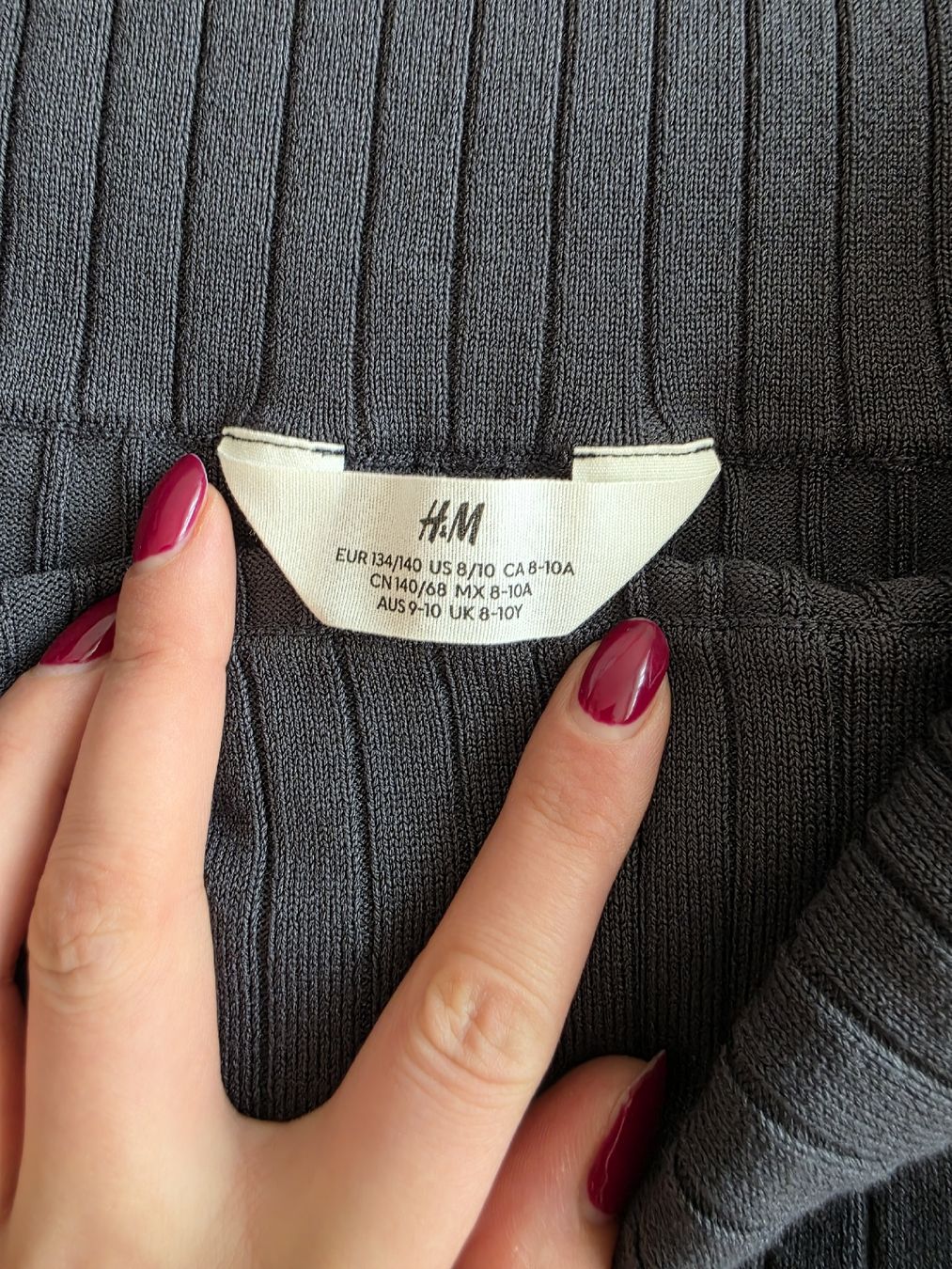 H&M Maglioni & Felpe: H&M Strickpullover, Grau, Bardot-Ausschnitt, Gr. 134/140 – Nuovo (secondo la descrizione) da St Gallen venduto da vir_5kgt 3