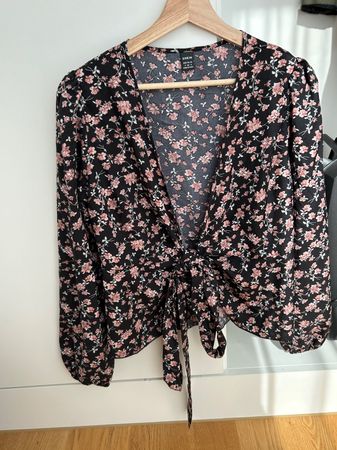 Shein Wickelbluse Blumenmuster schwarz Gr. 36/ S