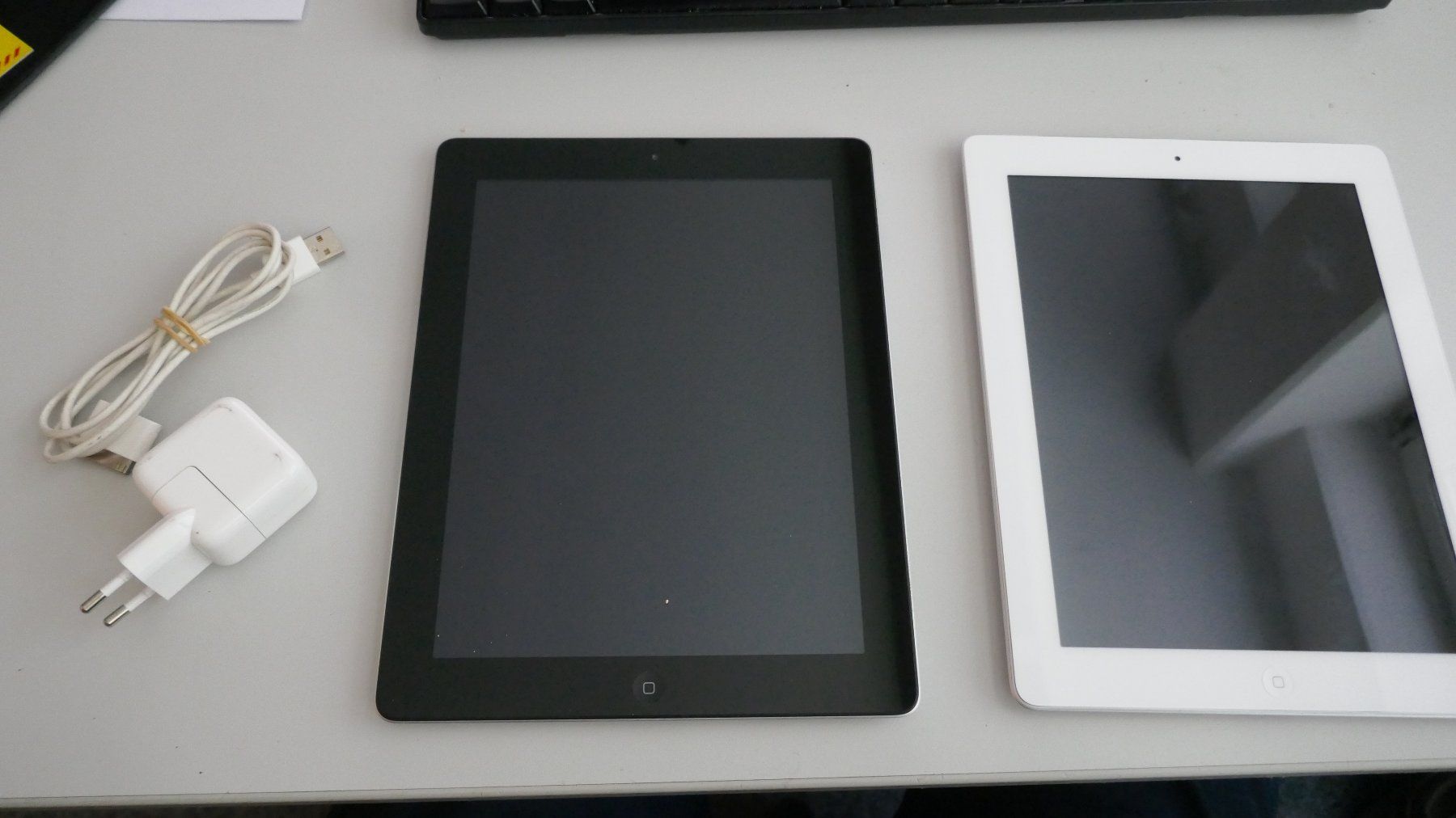 Apple Tablet PC: Zwei ältere iPads – Difettoso da Wenslingen venduto da FairlightCMI 1