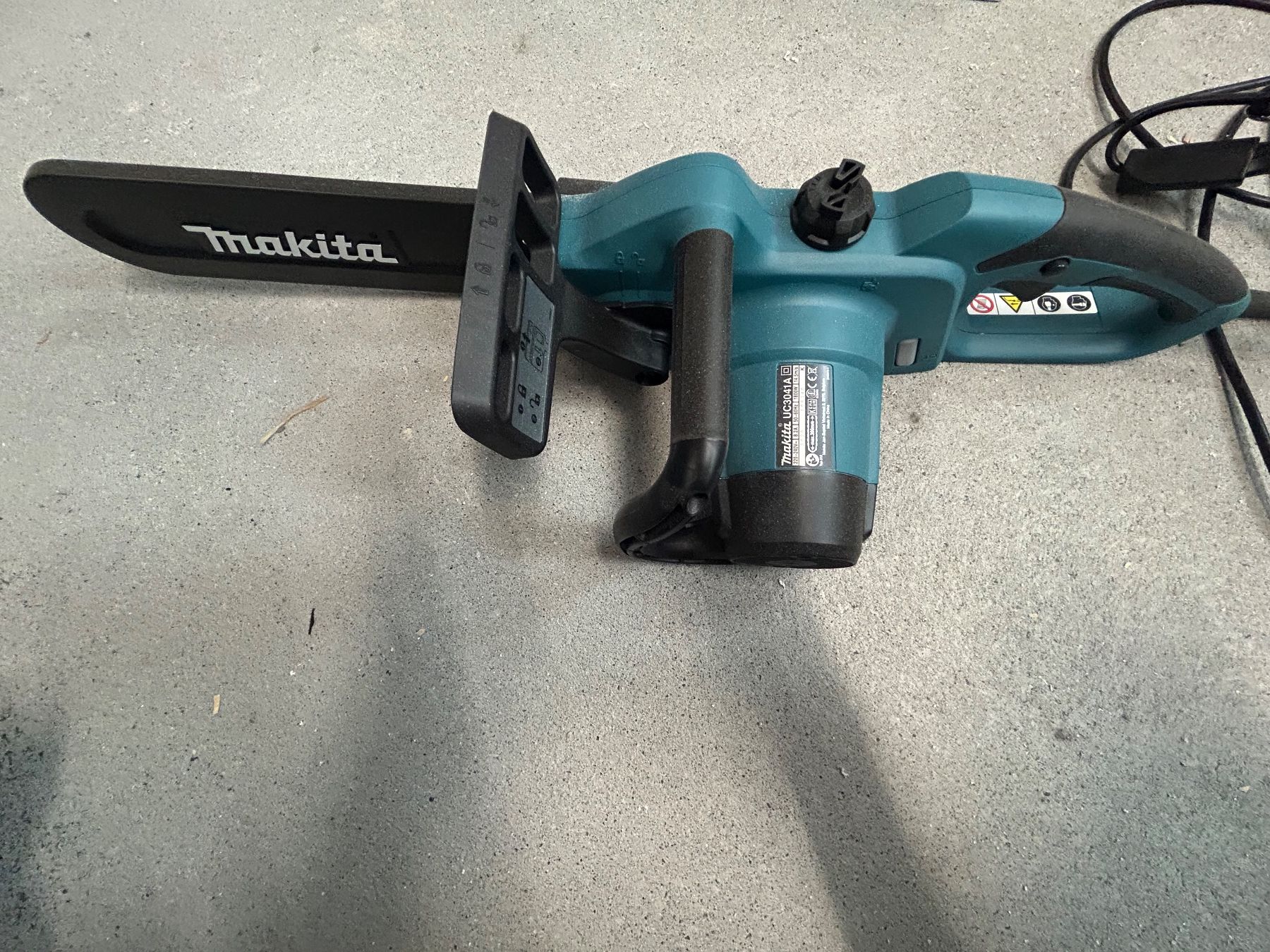 Makita Sägen: Elektro Kettensäge – Gebraucht aus Kriens von Sail_fast
